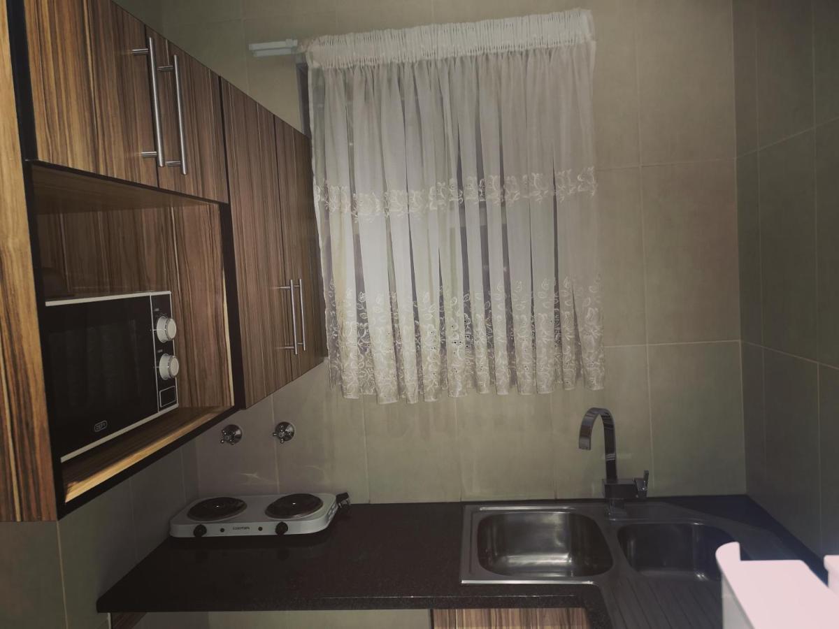 Aaa Rose Garden Guesthouse Mookgophong Exterior foto