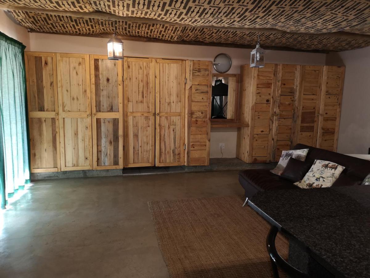 Aaa Rose Garden Guesthouse Mookgophong Exterior foto